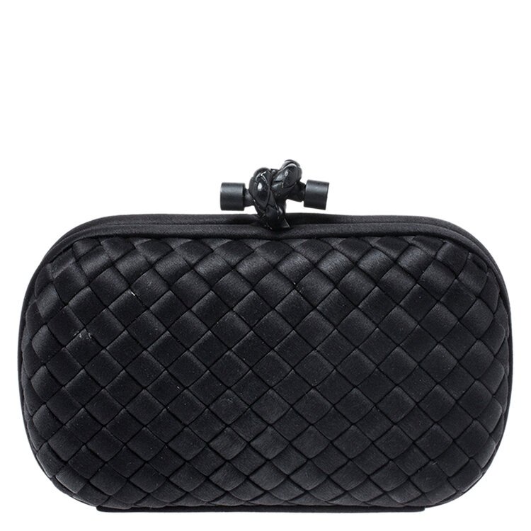 Bottega+Veneta+The+Knot+Clutch+in+Black+with+Black+Hardware.jpeg