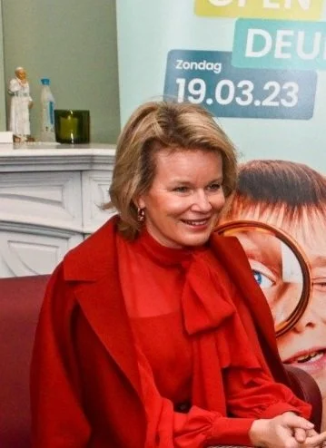 Queen Mathilde visits Zonnelied to mark Week of Care