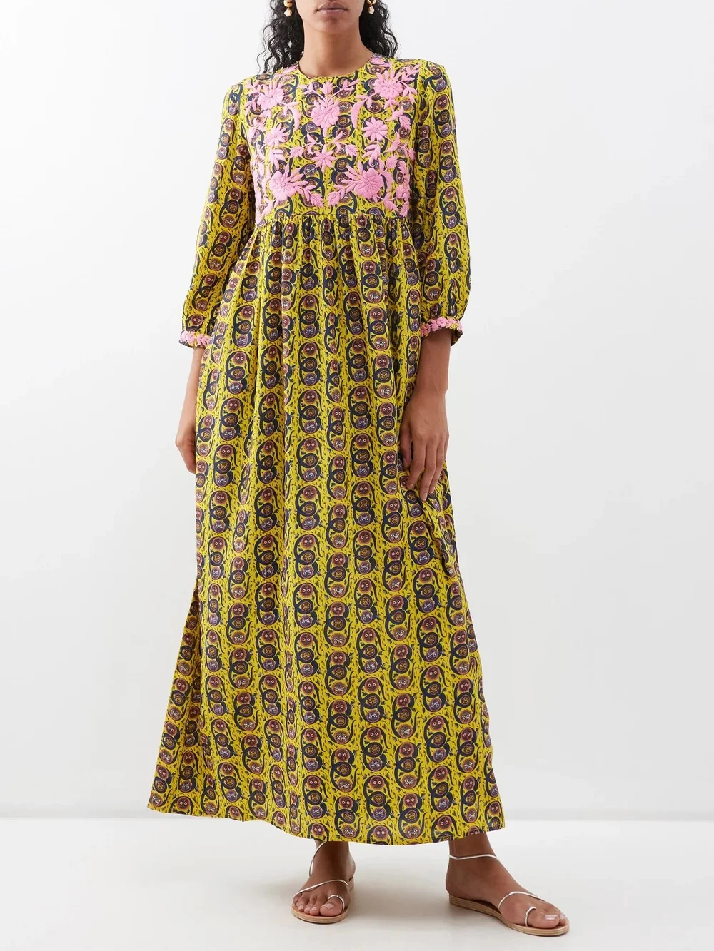green emerald velvet dress Marwa Fashion Palestinian Thobe Dress