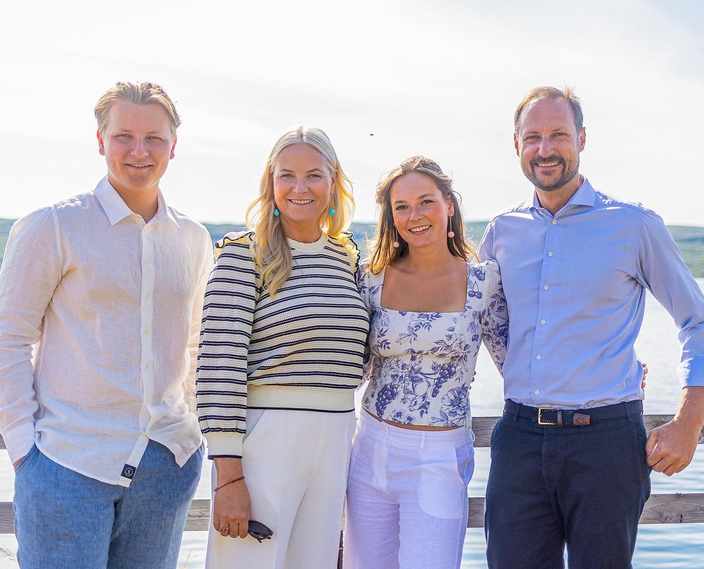 Norwegian Crown Prince Family shares new family photos — UFO No More