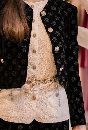 Chanel Sleeveless Lace Vest in White — UFO No More