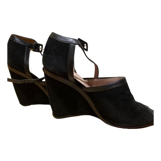 Gucci Peep-Toe Wedges in Black Suede.jpg