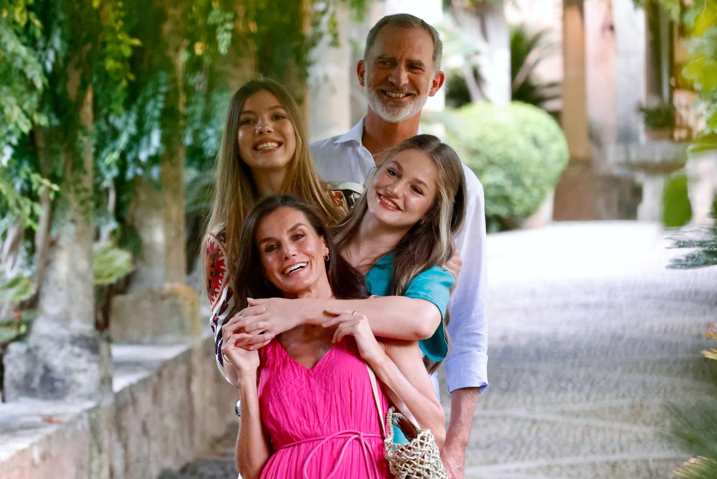Spanish Royal Family visits Jardines de Alfàbia