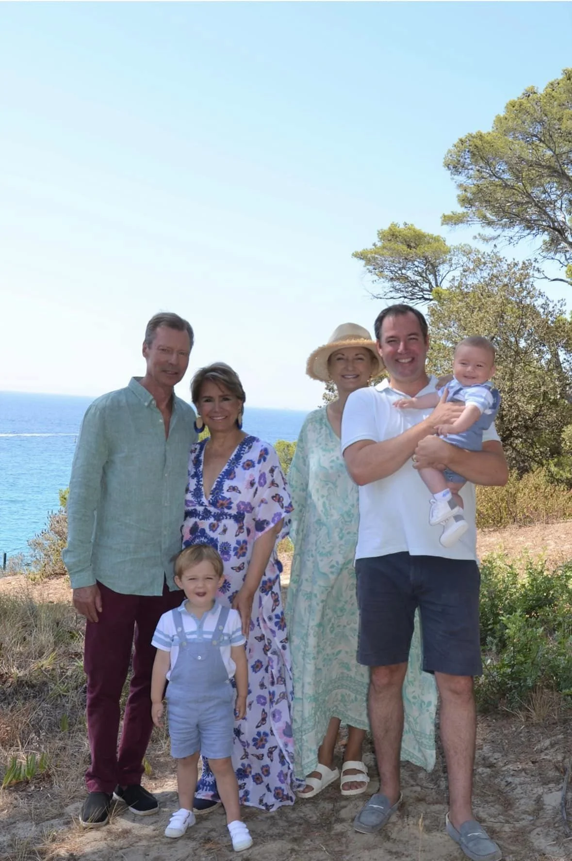 Grand Ducal Family shares new summer photos