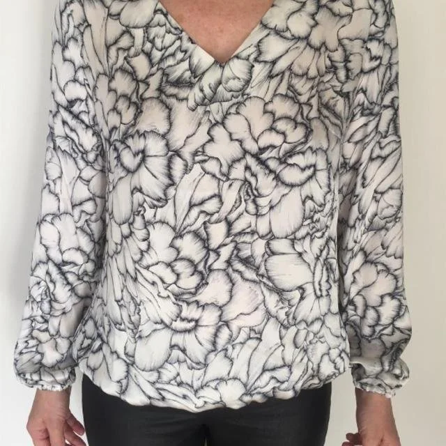 Charlotte Sparre V-Neck Printed Blouse