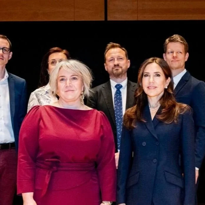 Queen Mary attends EliteForsk Awards Ceremony