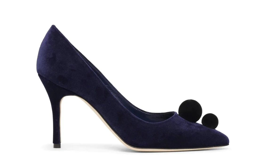 Manolo Blahnik Piera 90 Pumps in Navy Velvet