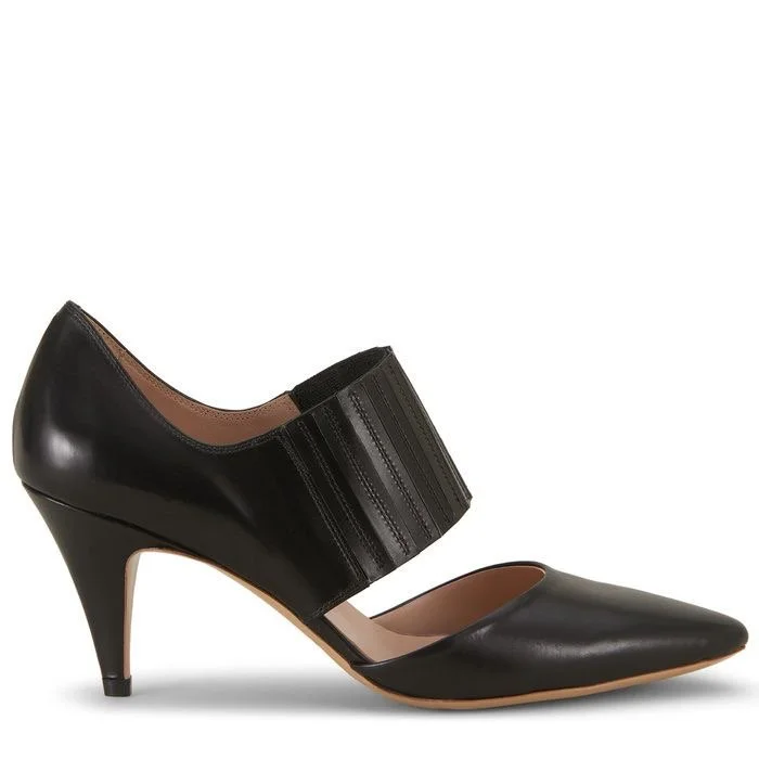 Tod’s Pointed Slip-On Pumps in Black Leather
