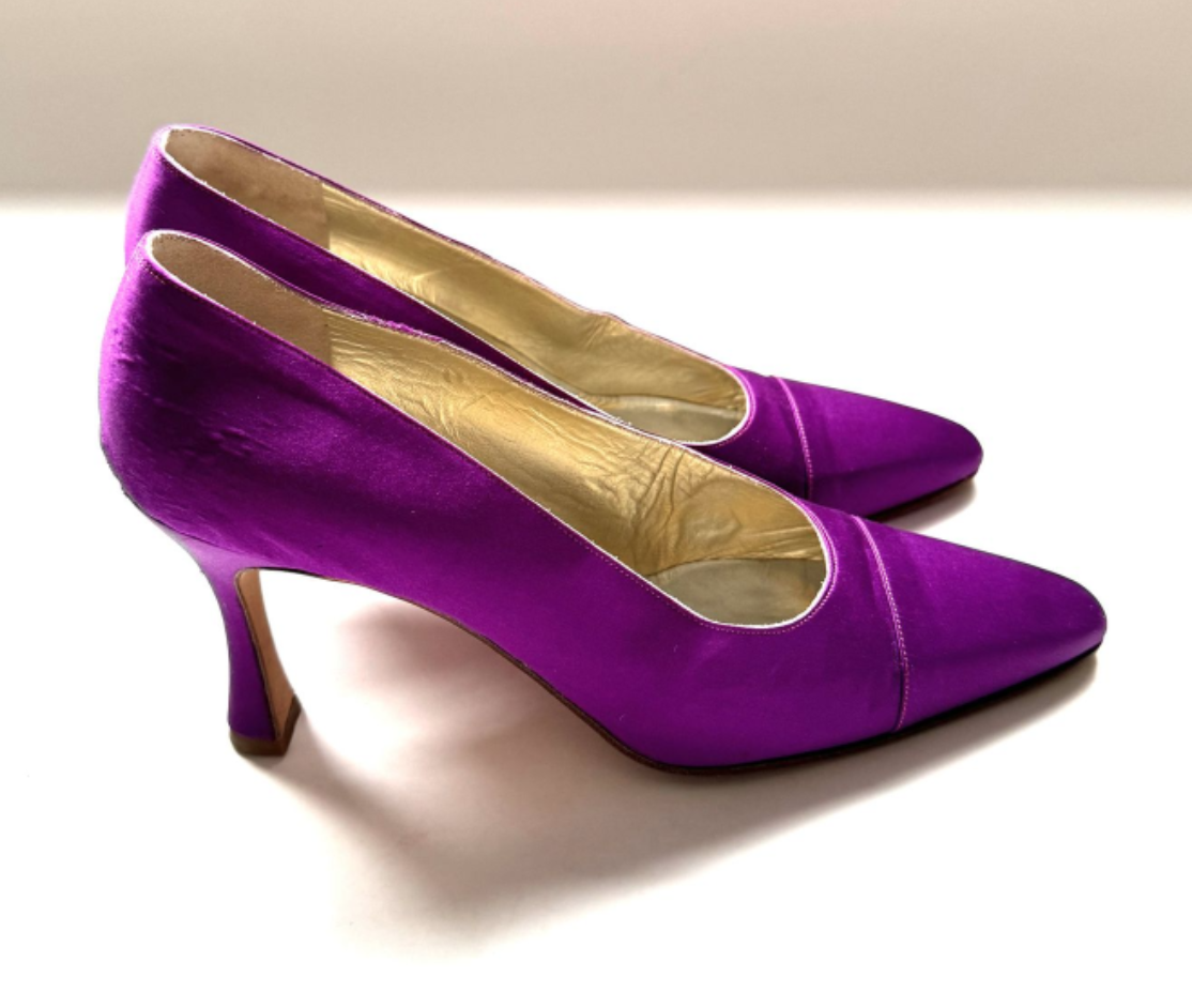 René Mancini Satin Pumps in Purple