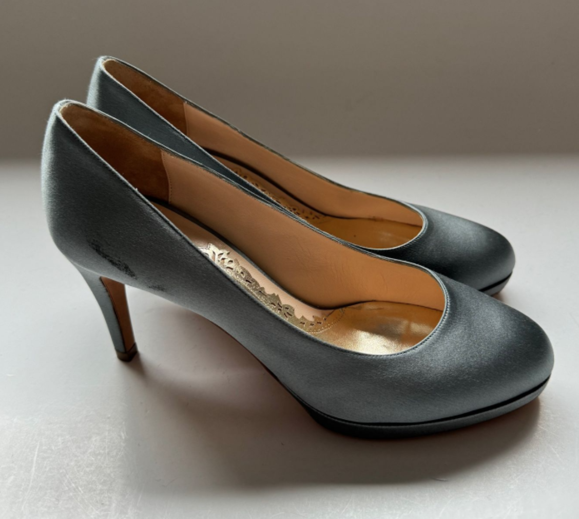 Armani Privé Pumps.png