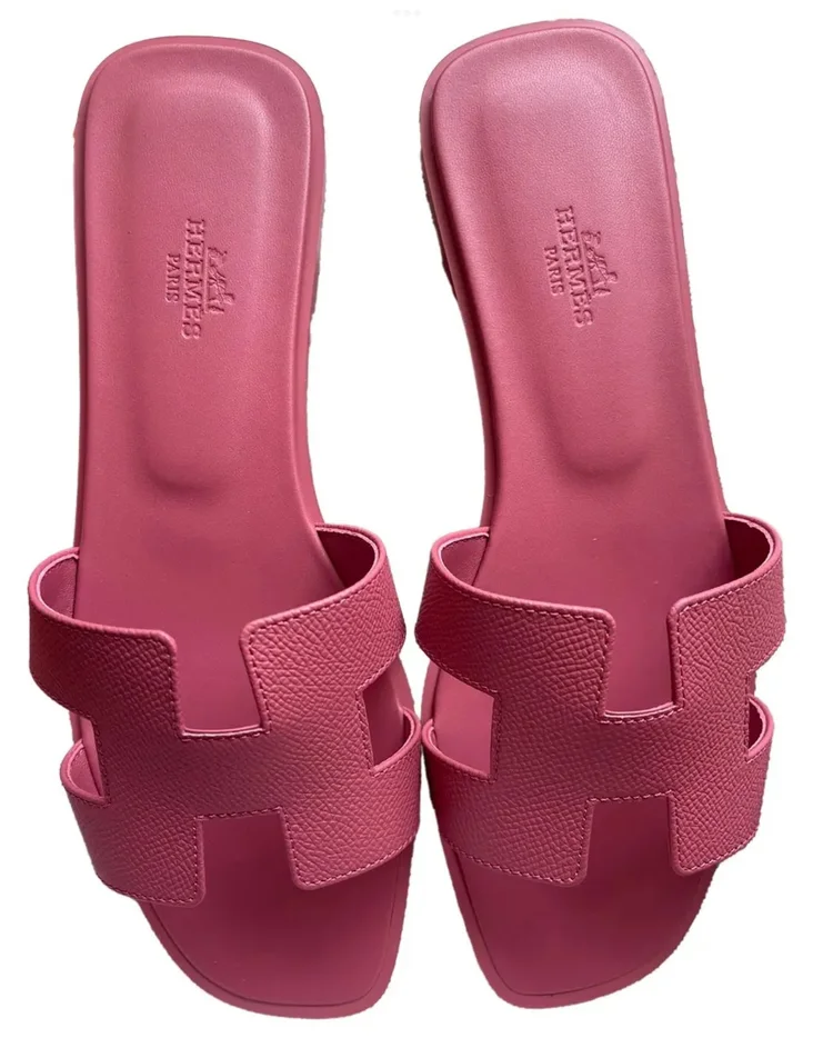 優雅に魅せる一歩 HERMES Oran sandal サンダル サンダル 《オラン》 | Hermès - エルメス-公式サイト