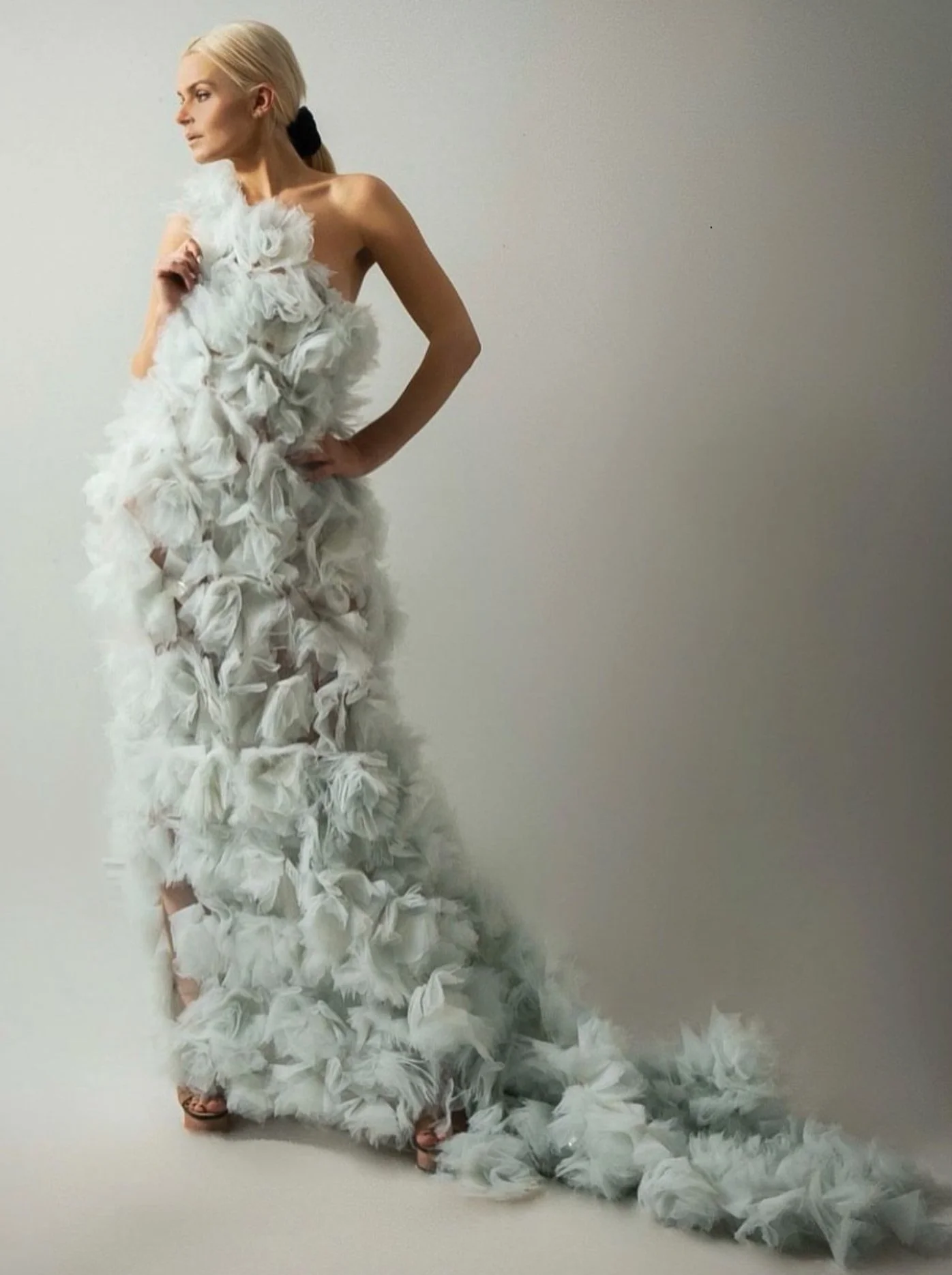 TSH Märtha Gown in Pink Floral Appliqué