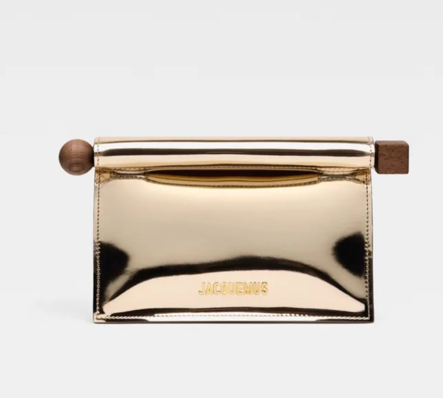 Jacquemus Small Rond Carré Clutch in Gold