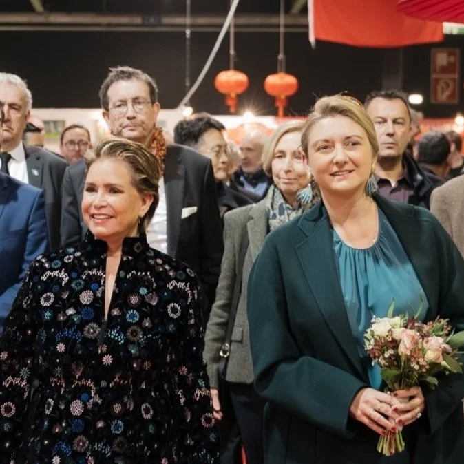Grand Duchess Maria Teresa and Hereditary Grand Duchess Stéphanie visit Bazar International