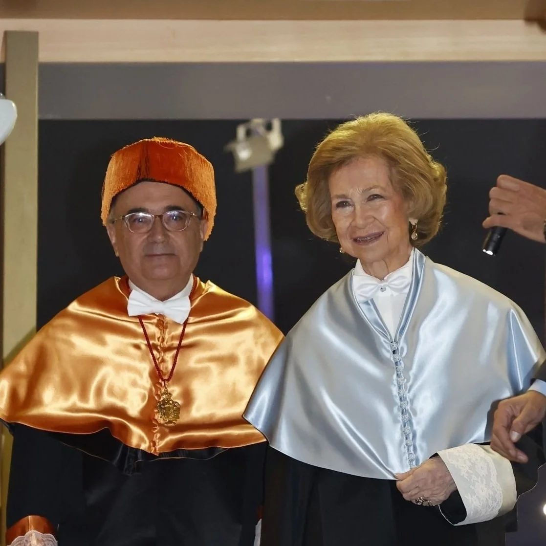 Queen Sofia receives CEU San Pablo University Honorary Doctorate