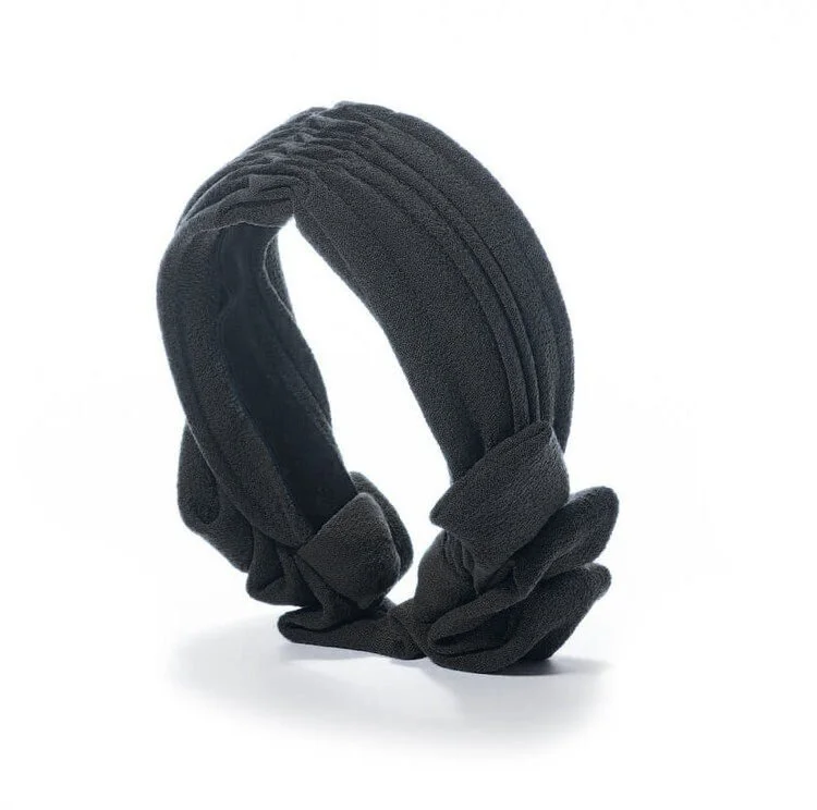 Jane Taylor Diamond Crepe Pleated Band in Black