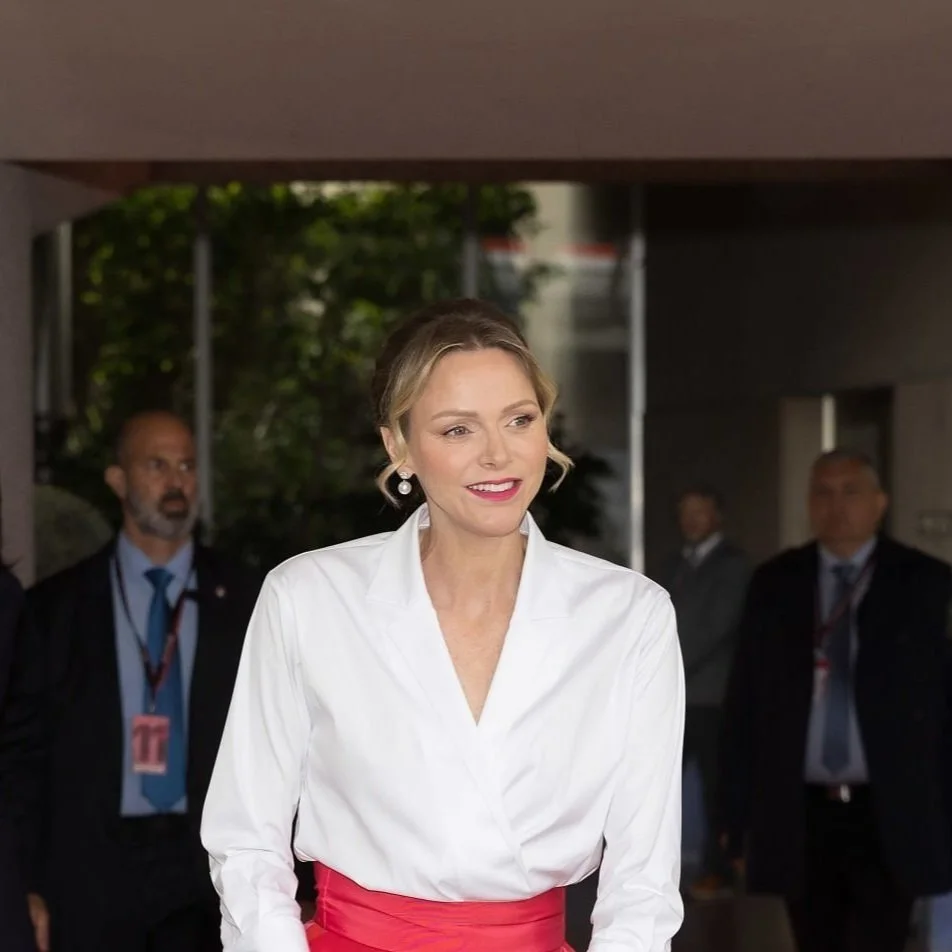 princess charlene monaco grand prix dress Kimi Antonelli secured a historic victory at the 2026 Monaco Grand Prix, becoming the youngest driver to win the iconic street race for Mercedes. Princess Charlene wore a white Louis Vuitton jumpsuit