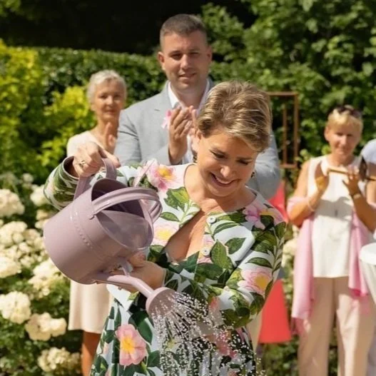 Grand Duchess Maria Teresa christens "Europa Donna" rose