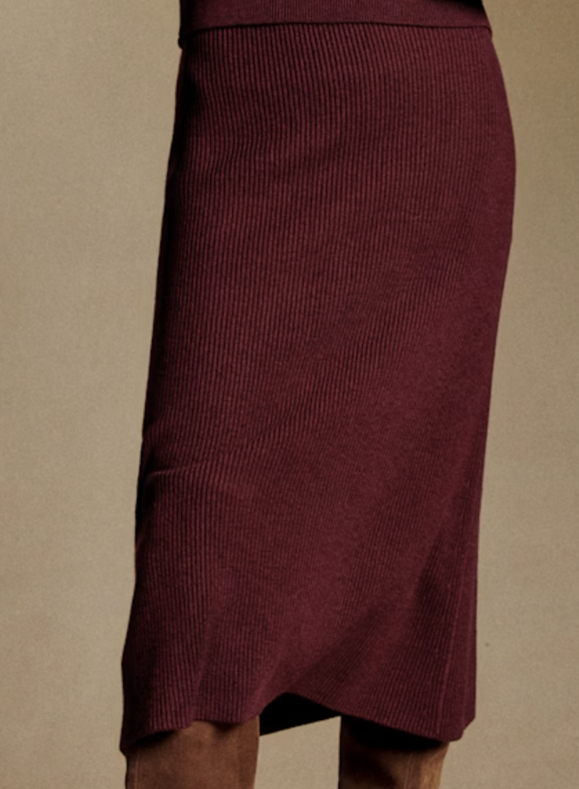 Sézane Naelle Skirt in Burgundy