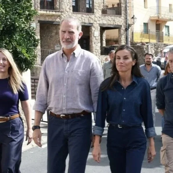 King Felipe and Queen Letizia visit areas affected by wildfires