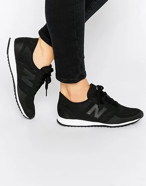 New Balance 420 Sneakers in Black and White
