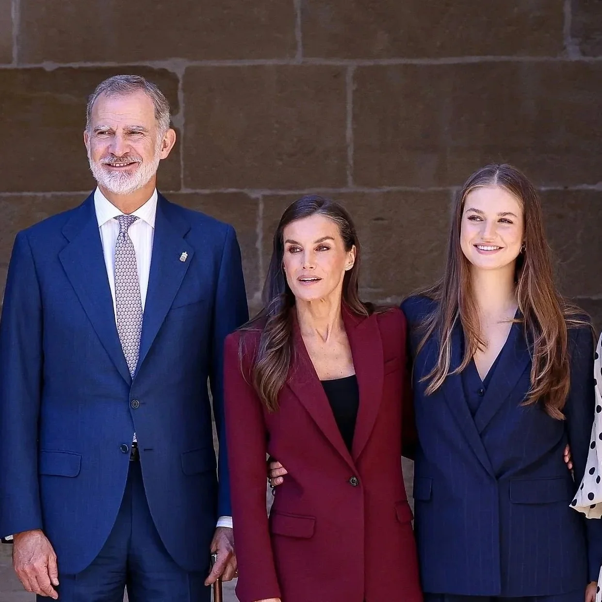 Spanish Royal Couple and Princess Leonor visit Navarre - Day 1