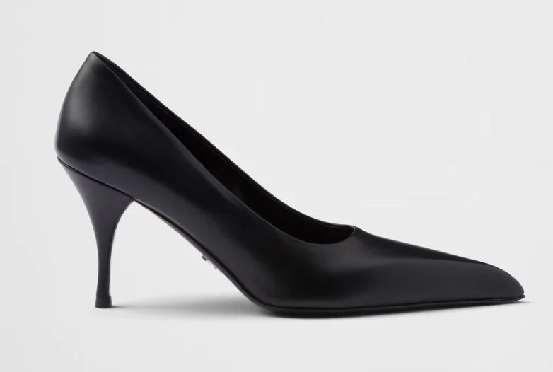 Prada Pointy Leather Pumps in Black