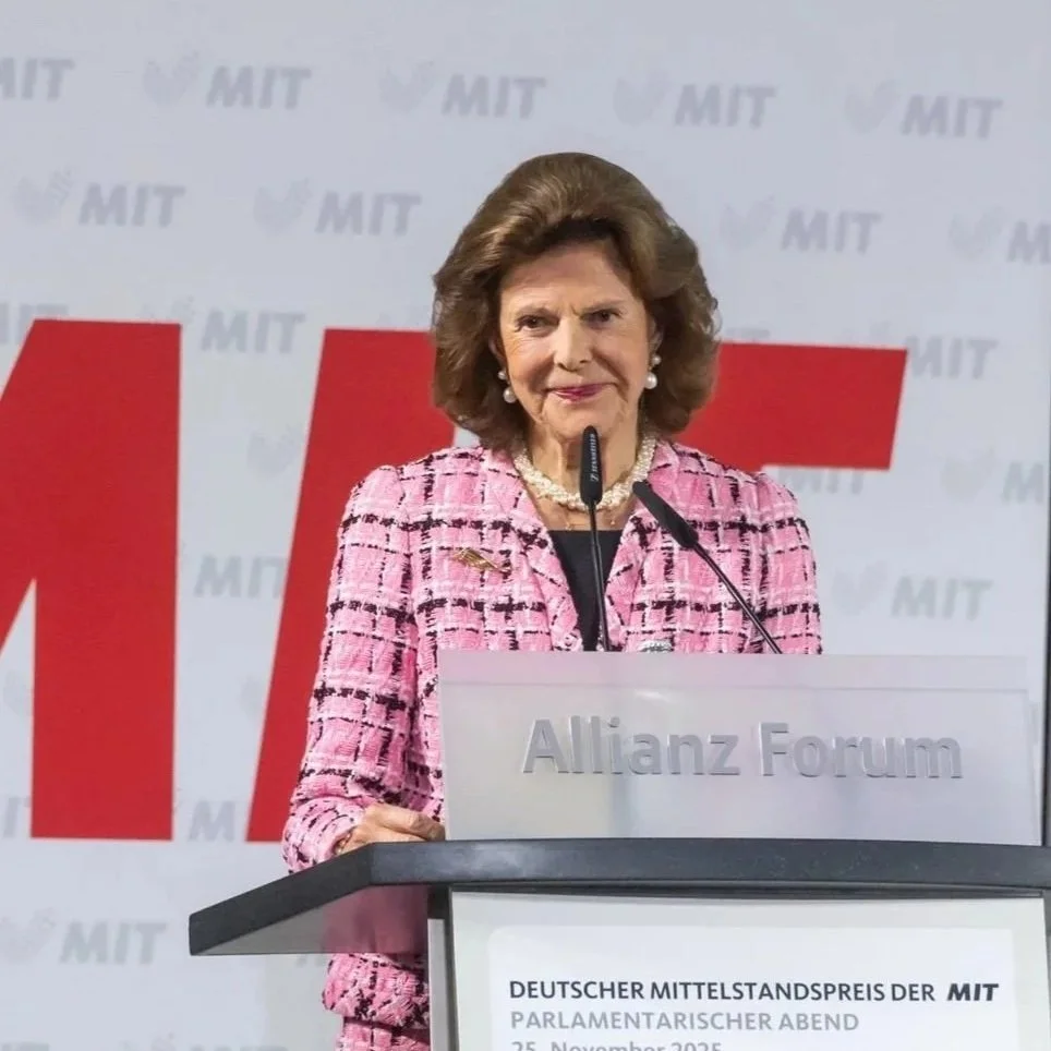 Queen Silvia receives German SME Award in Berlin