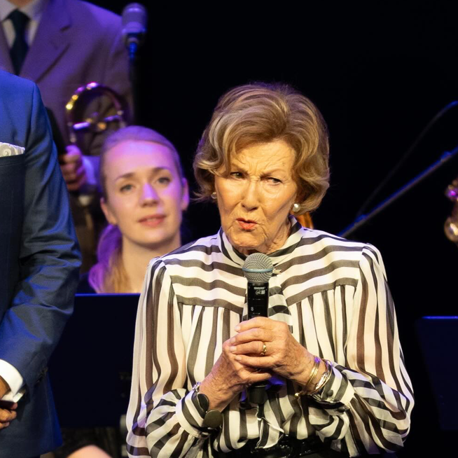 Queen Sonja receives The Messenger Award