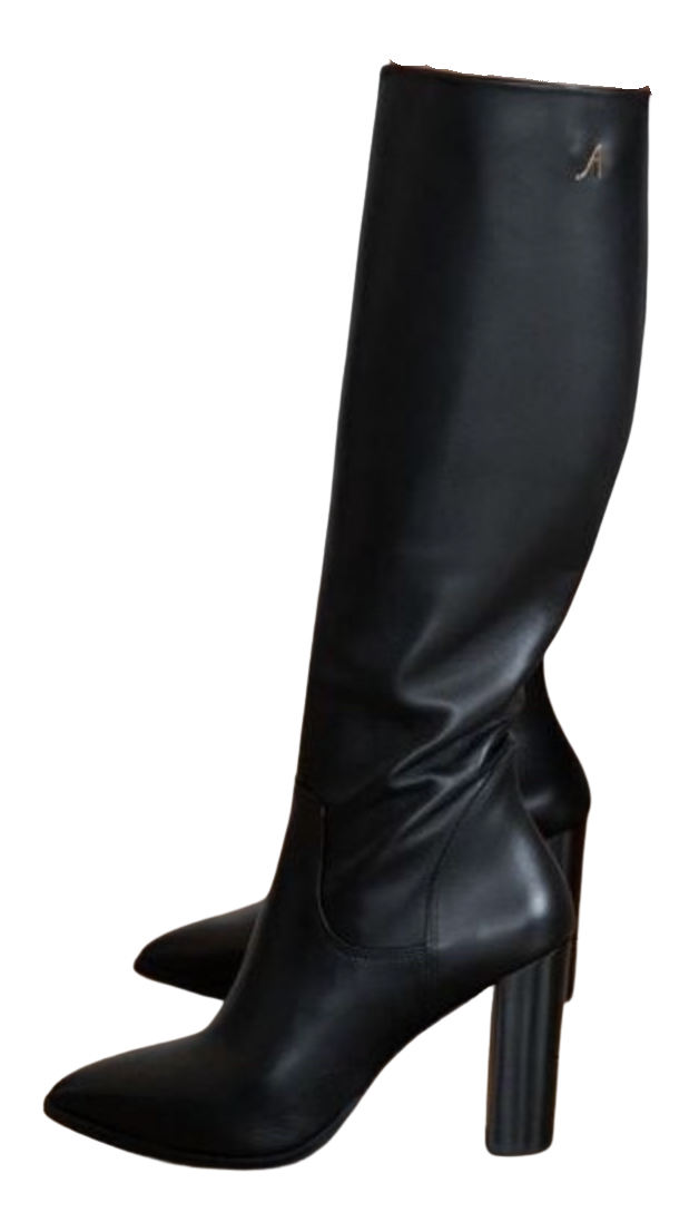 Stinaa.png