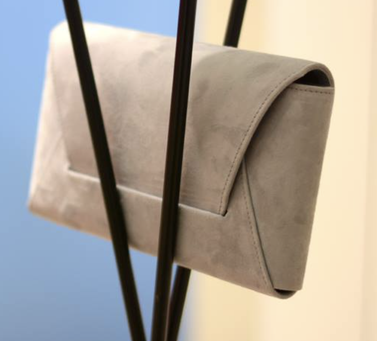 Natan Enveloppe Clutch in Dark Green Suede