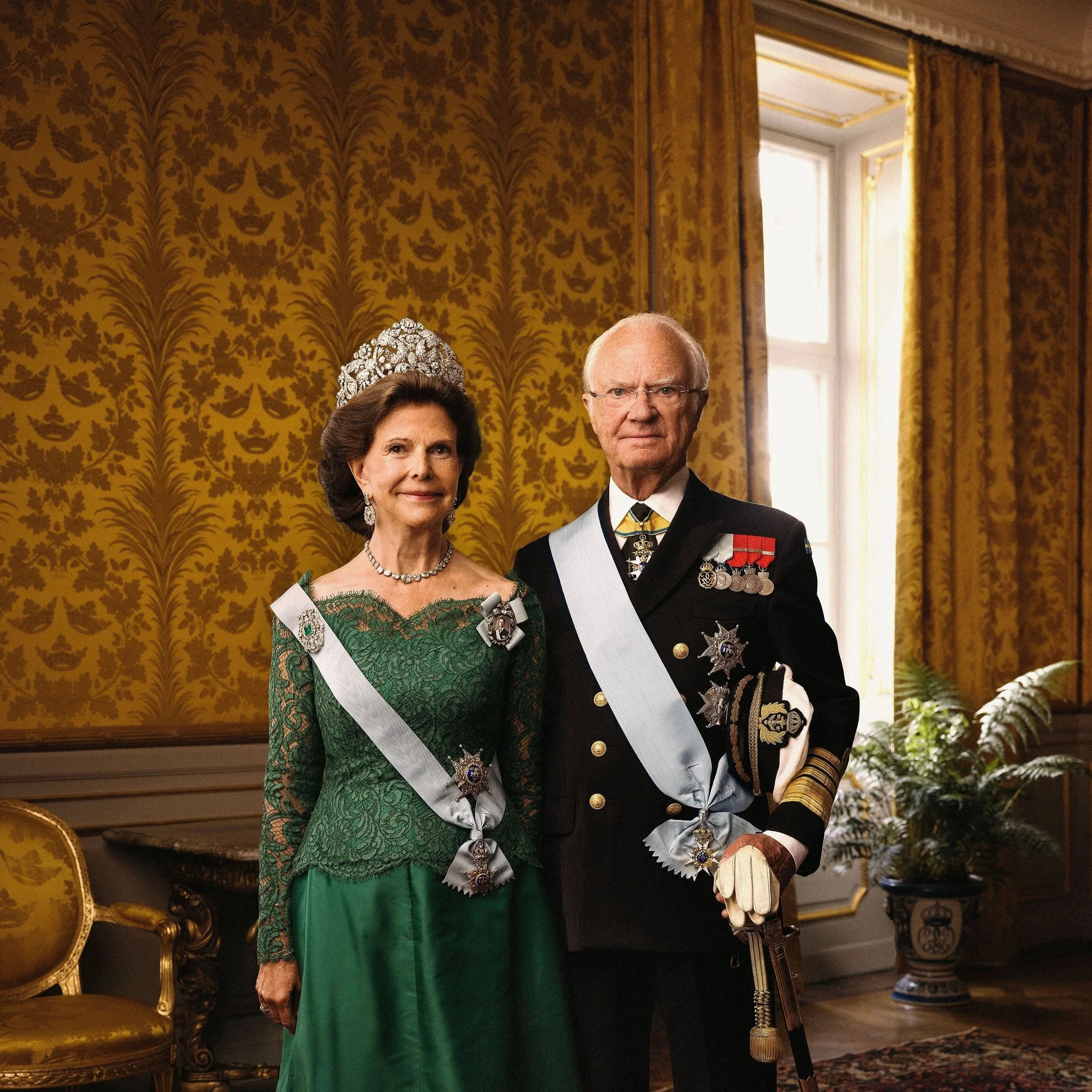 New Official Portraits of King Carl Gustaf and Queen Silvia