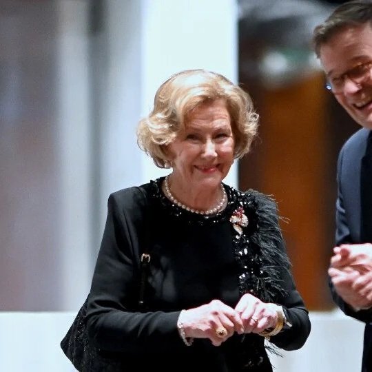 Queen Sonja attends Oslo Philarmonic concert in Paris