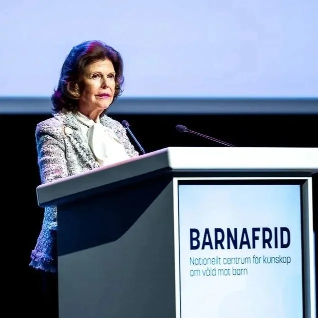 Queen Silvia attends Children's Peace Conference