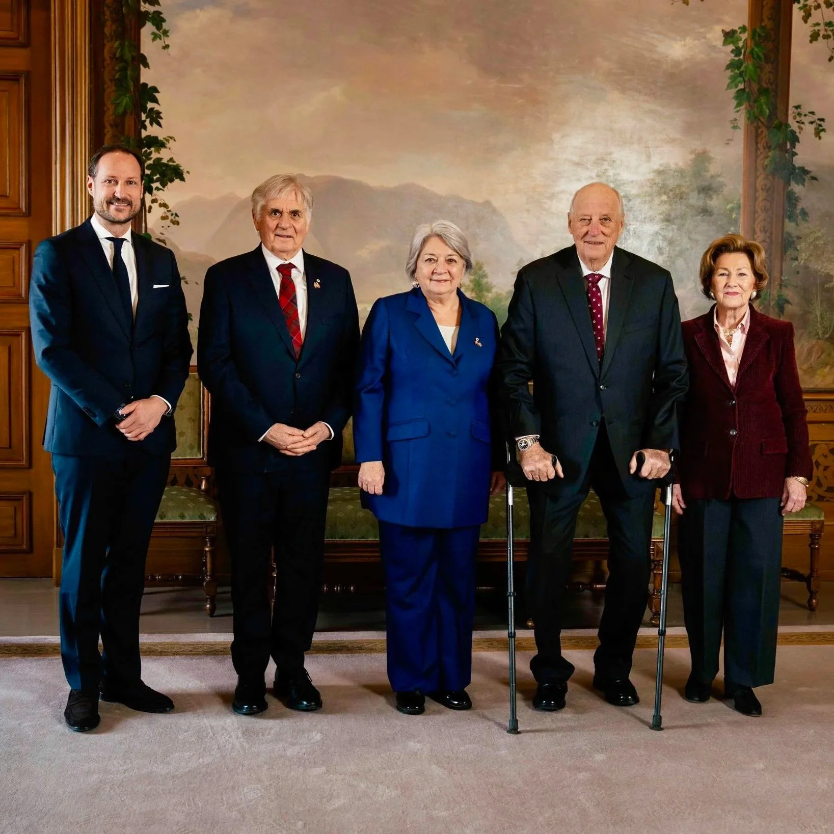 King Harald and Queen Sonja meet Canadian Governor General