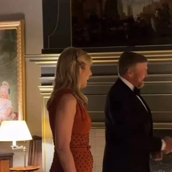 King Willem-Alexander and Queen Maxima host dinner for new government
