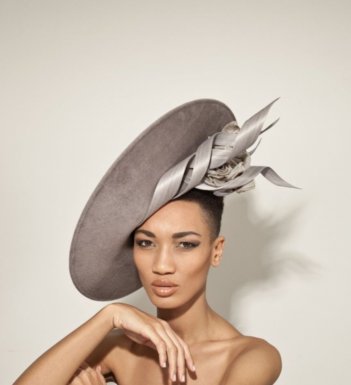 Philip Treacy Slice Straw Hat in Black