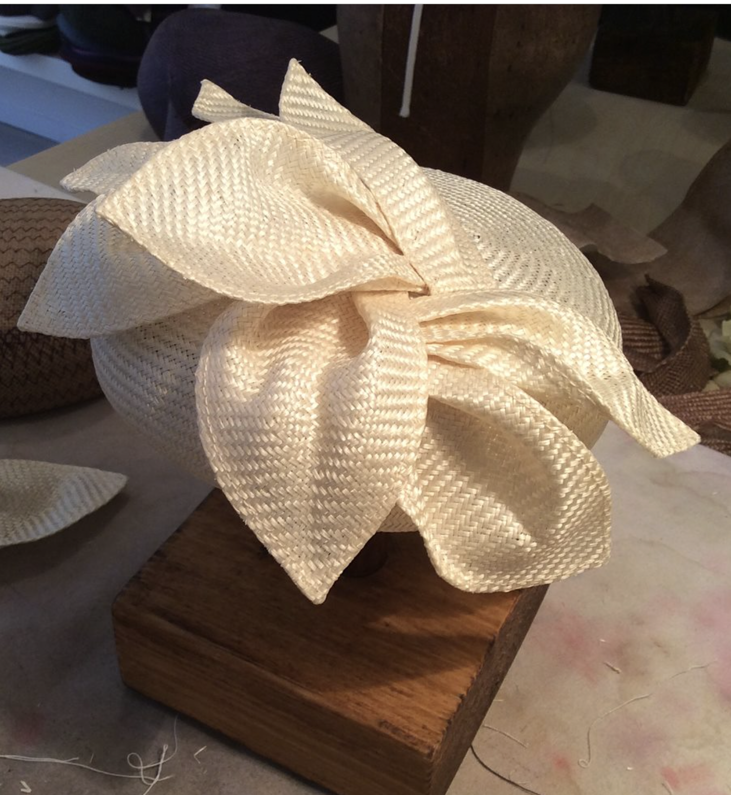 Susanne Juul Leaves Appliqués Calot Hat