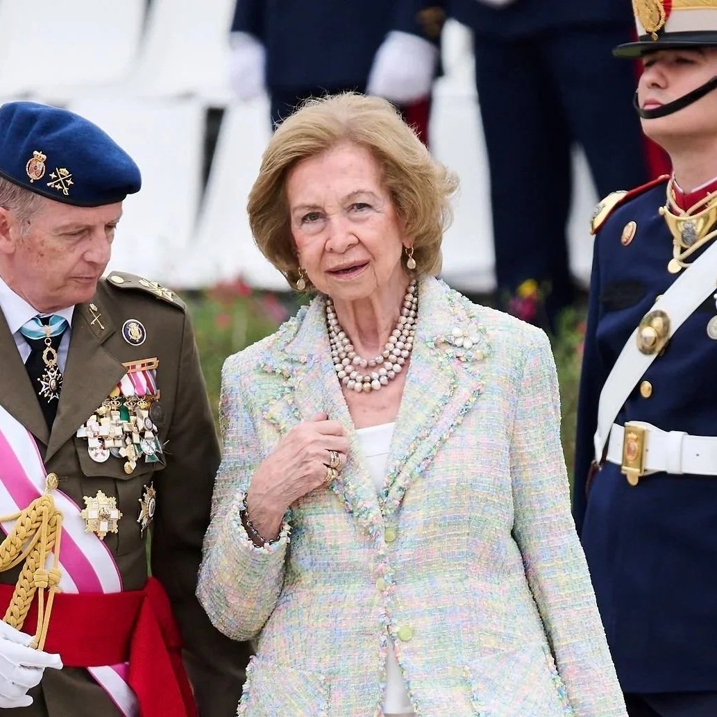 Queen Sofia presides Swearing-in Ceremony for Civilian Personnel