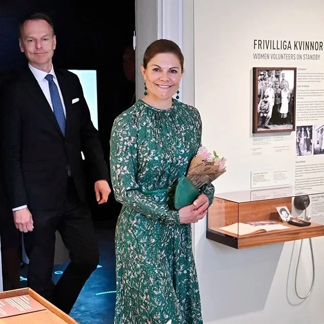 Crown Princess Victoria inaugurates "Escape 43" exhibition