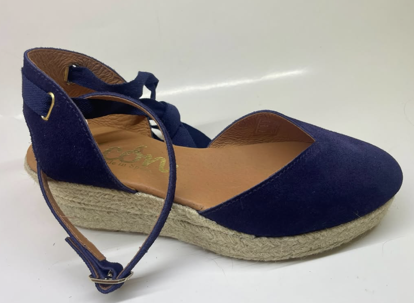Calzados Picon Ankle Strap Wedges in Navy