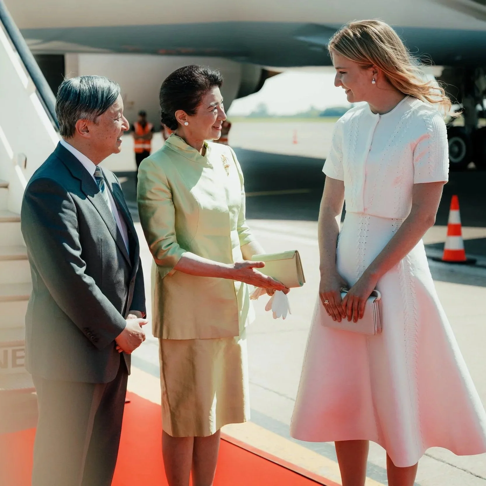 Princess Elisabeth welcomes Japanese Imperial Couple to Belgium
