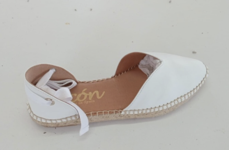 Calzados Picon Sofia Espadrilles in White
