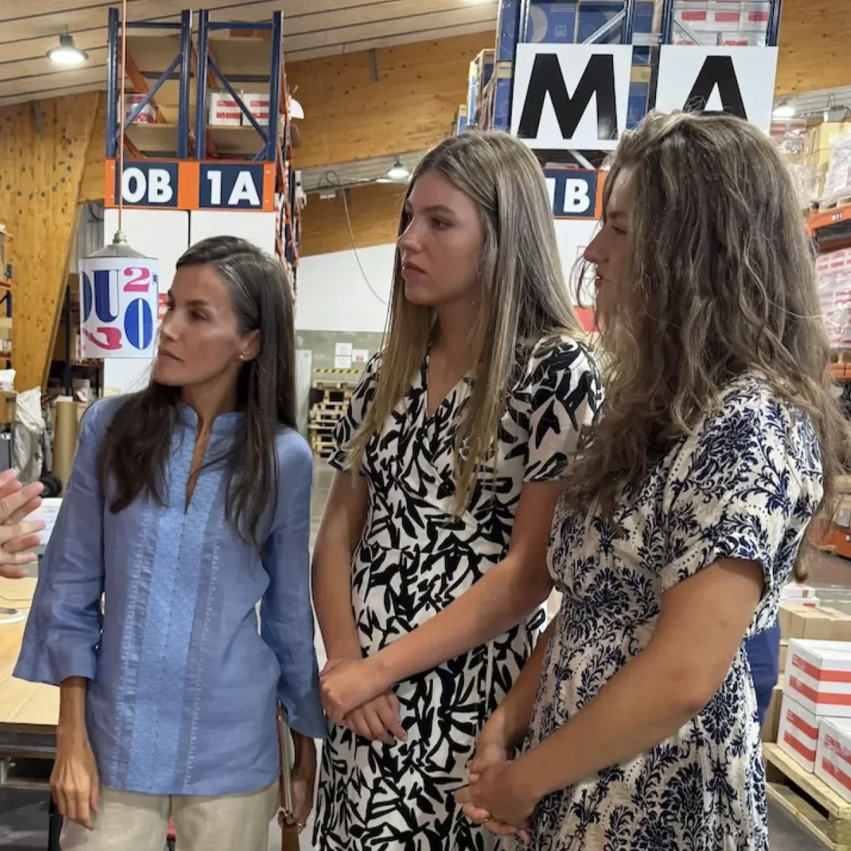 Queen Letizia and her daughters visit Esment Foundation 