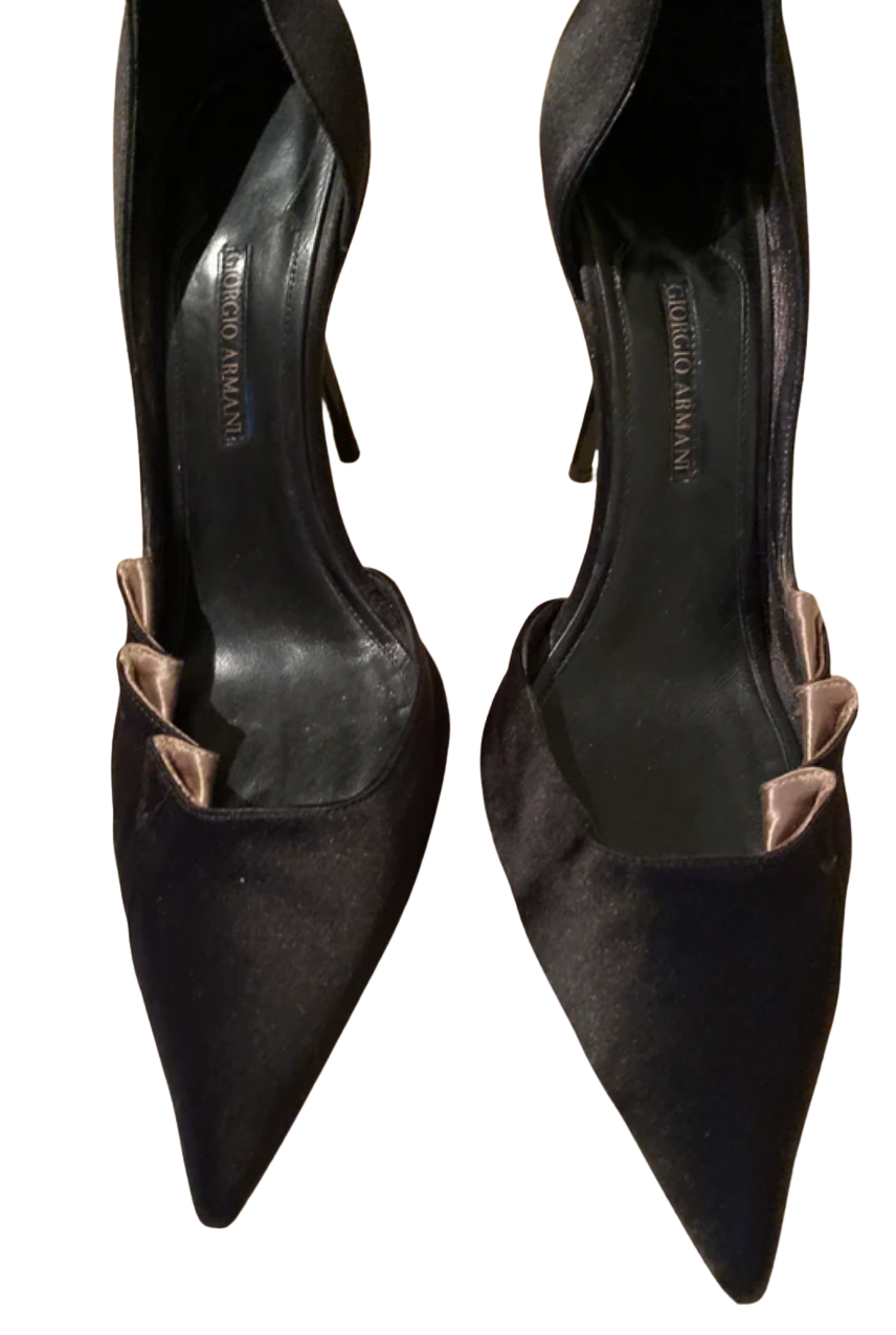 Giorgio Armani Ruffle Pumps