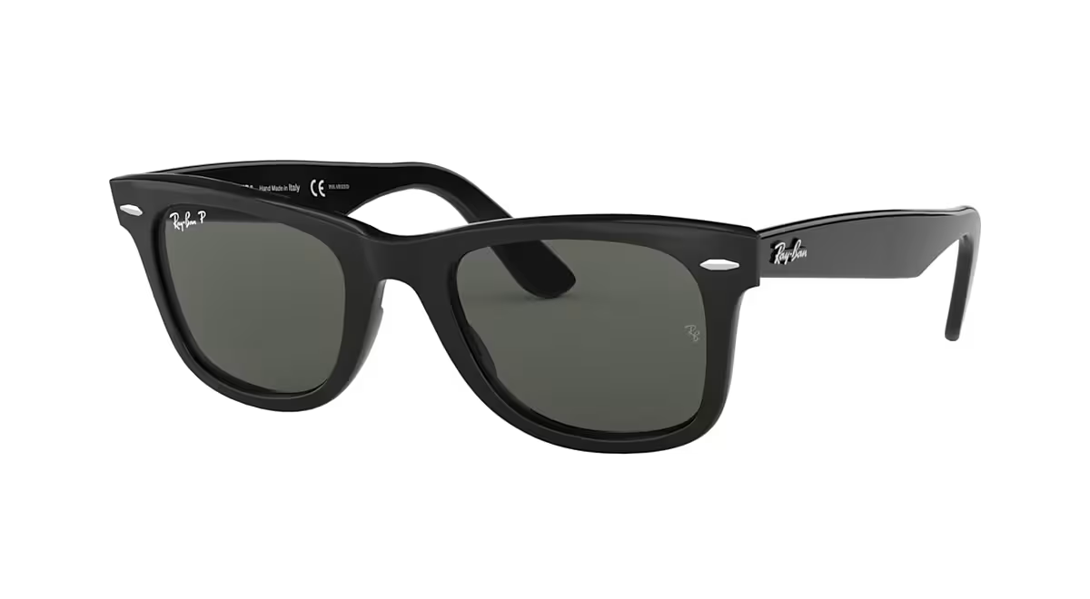 Ray-Ban Original Wayfarer Classic Sunglasses in Polished Black.png