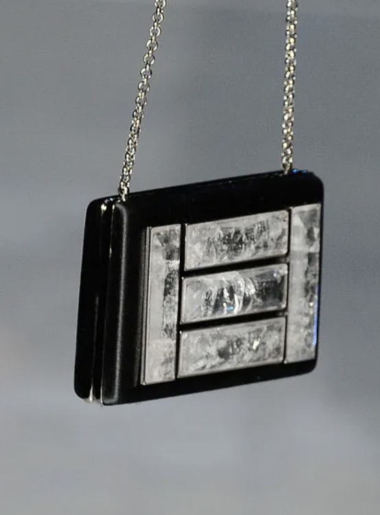 Armani Prive.png
