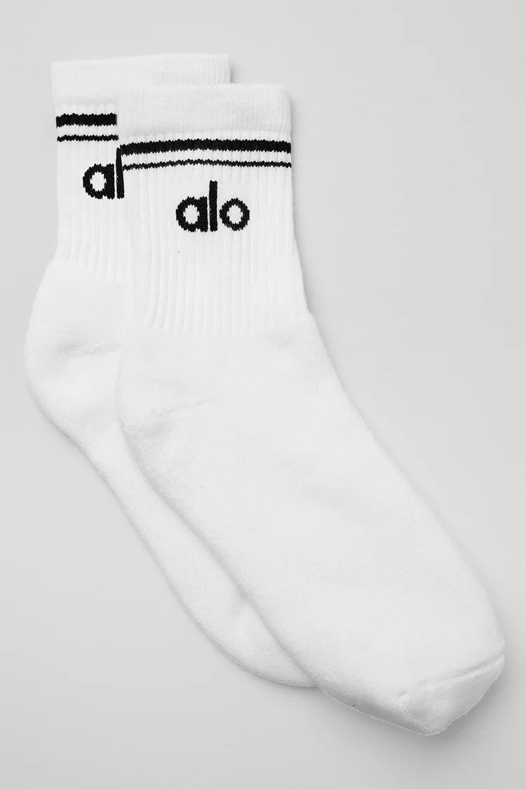Alo Unisex Half-Crew Throwback Sock in White/Black