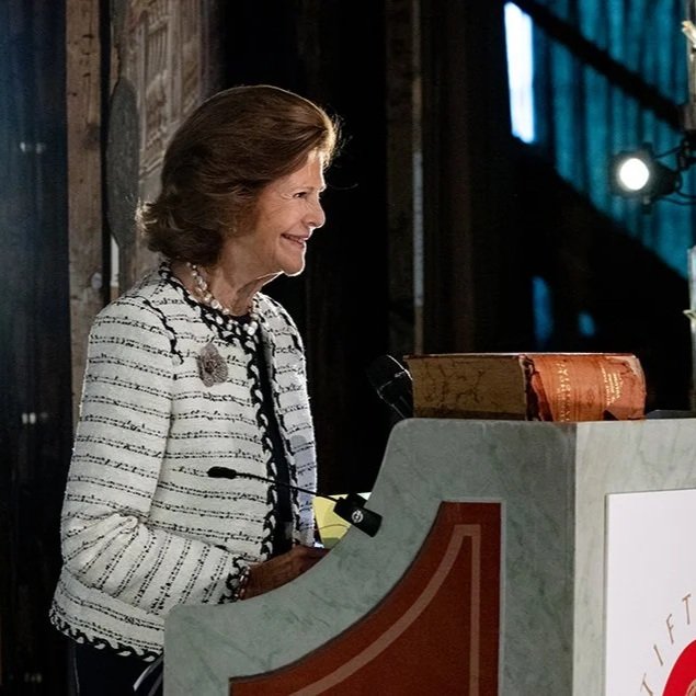 Queen Silvia attends Silviahemmet's graduation ceremony 