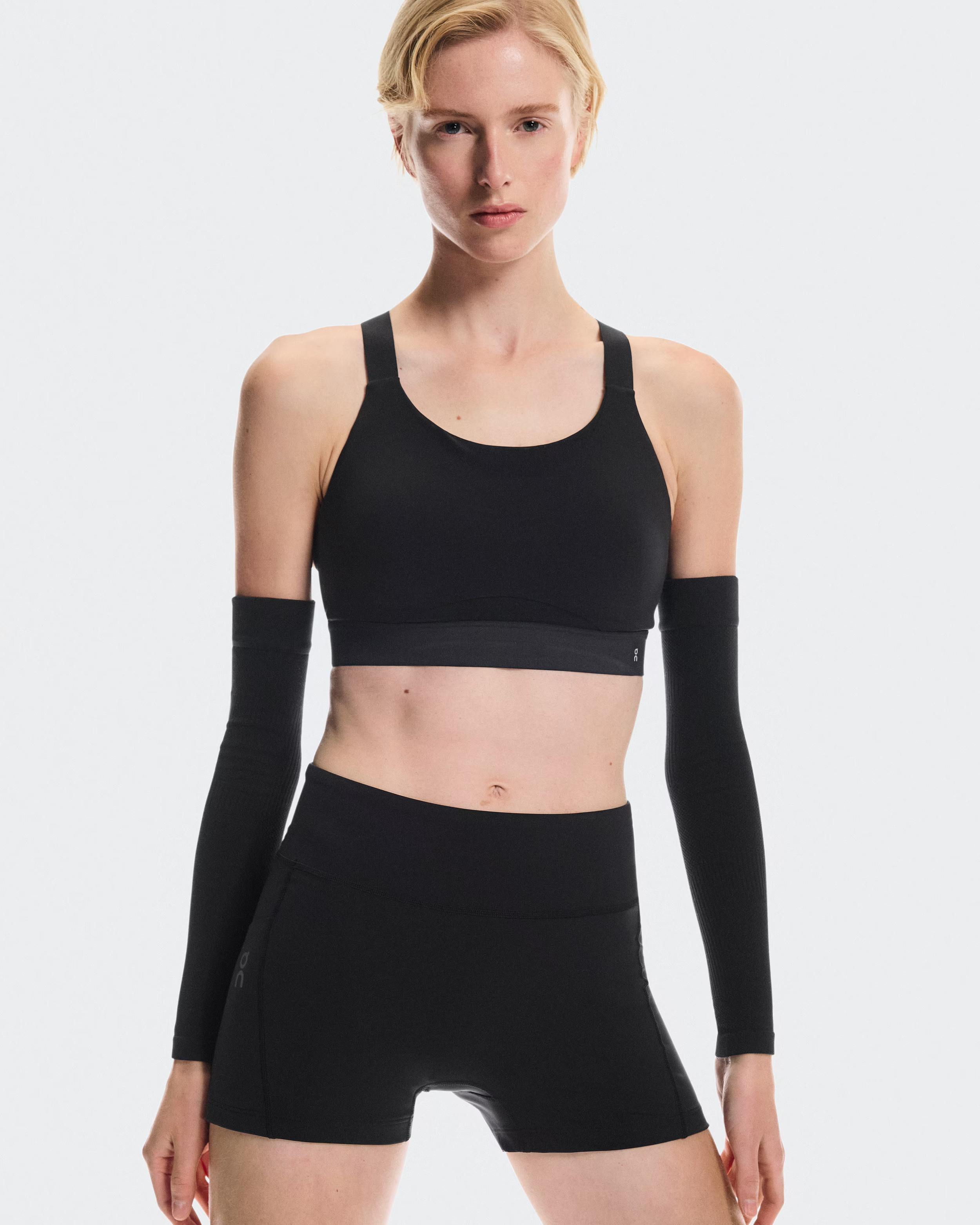 On Running 3 Performance Tights in Black.png